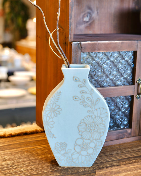 Artist 谷囗なづみ Flower Vase