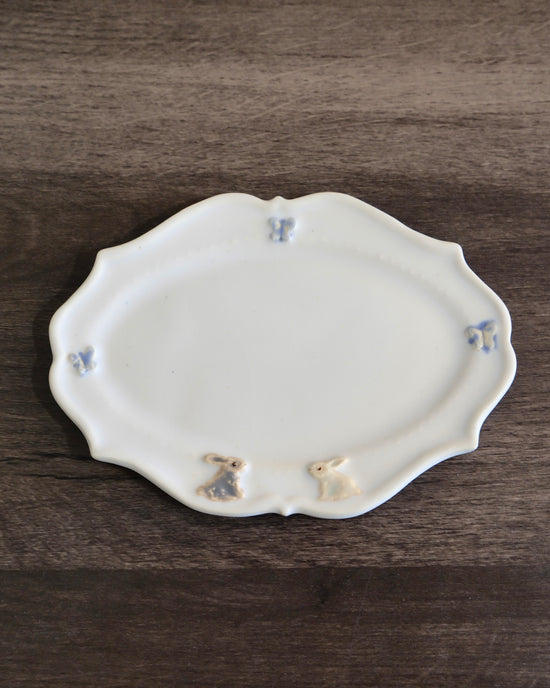 Artist 縄野日佳莉 16cm Oval Plate