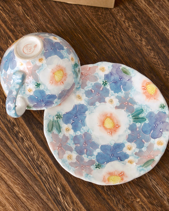Yuzuriha Flower coffee cup set 間取紅花(Gift box)