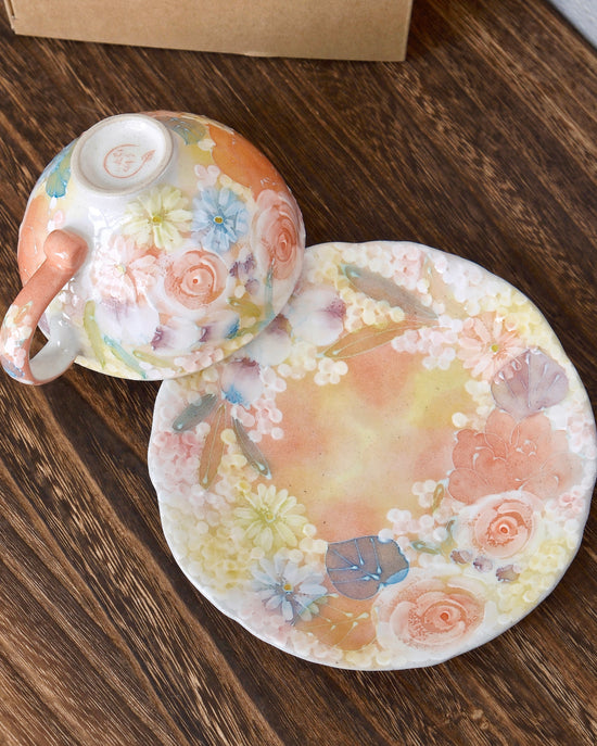Yuzuriha Flower coffee cup set 平安雅花(Gift box)