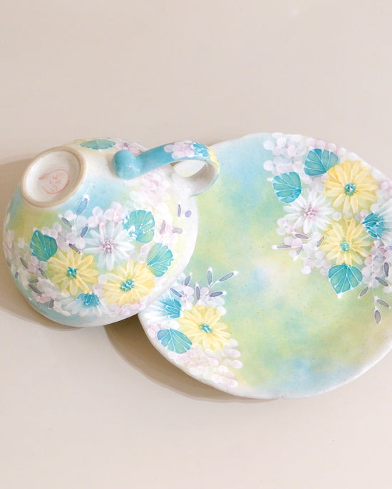 Yuzuriha NEW! Coffee Cup Set緑彩花畑(Gift Box)