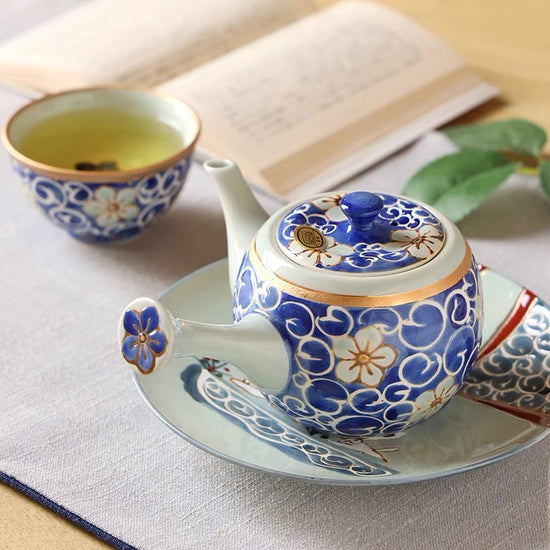 Arita ware Blue Arabesque Teapot set(Wooden Box)