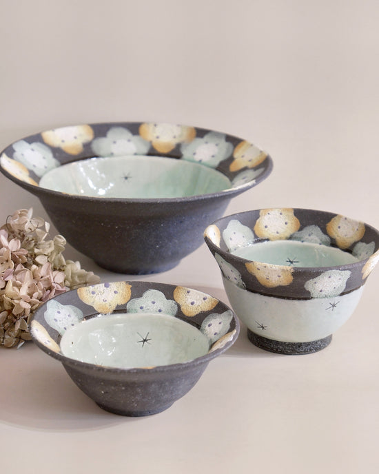 Artist 中村明美 L(20.5cm)/Rice(10cm)/S(12cm) Bowl Yellow Flower