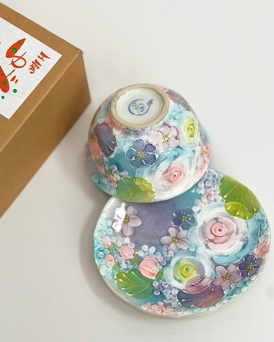 Yuzuriha Flower tea cup and saucer set彩ばら花紋(Gift Box)