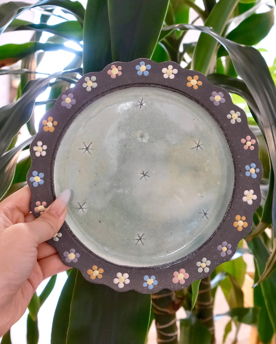 Artist 中村明美 18.5cm Flower Plate