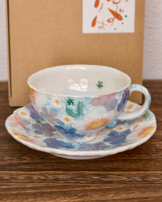 Yuzuriha Flower coffee cup set 間取紅花(Gift box)