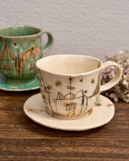 Artist 西本なほ 280ml Off-White Cup with Saucer