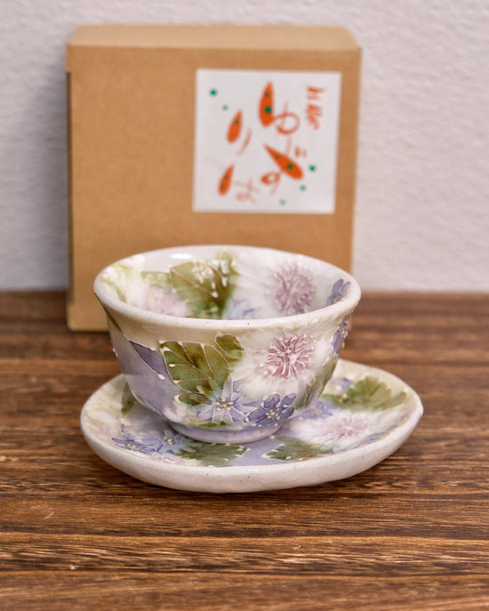 Yuzuriha Flower tea cup and saucer set 花かざり(Gift Box)