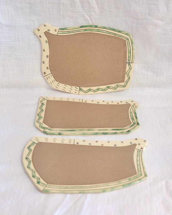 Artist 伊藤美穗 Brown Irregular Plate A/B/C