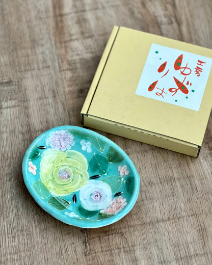Yuzuriha Flower Mini Dish(Gift Box)