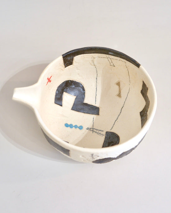 Artist 石丸和美 13.3cm L Spouted Bowl