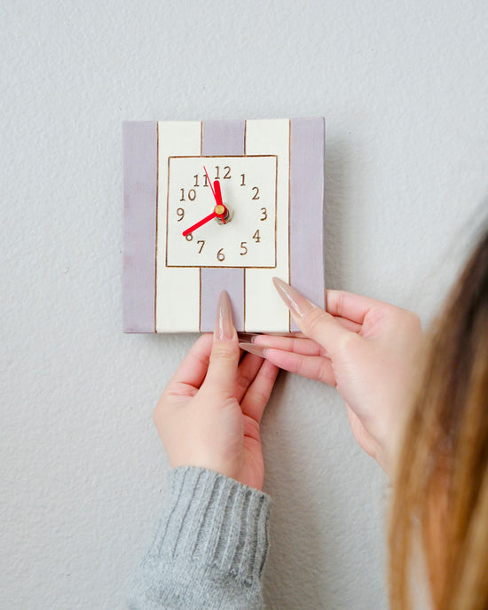 Artist 斋藤奈月 H13.5cm Clock