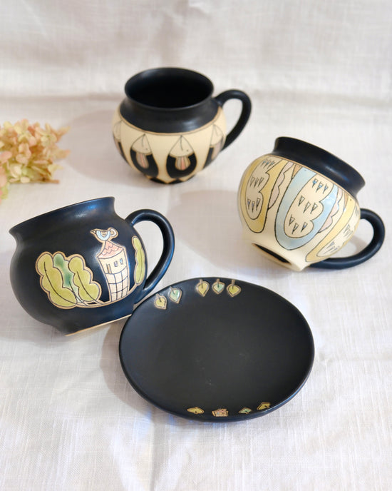 Artist 伊藤美穗 Black Mug/Saucer