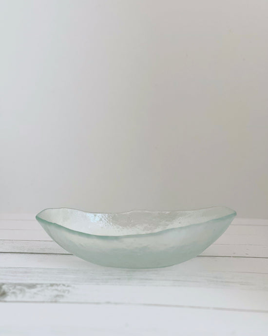 Artist 名和ショウ Oval Fruit Bowl