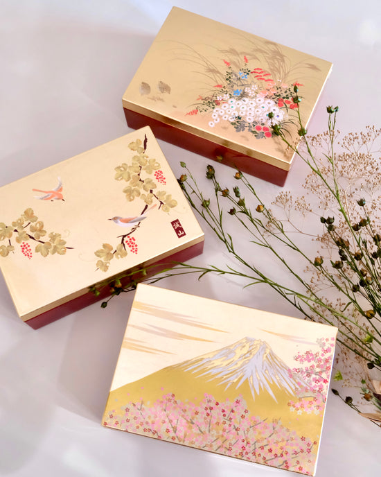 Japan Yamanaka Golden/Red Box(Gift Box)