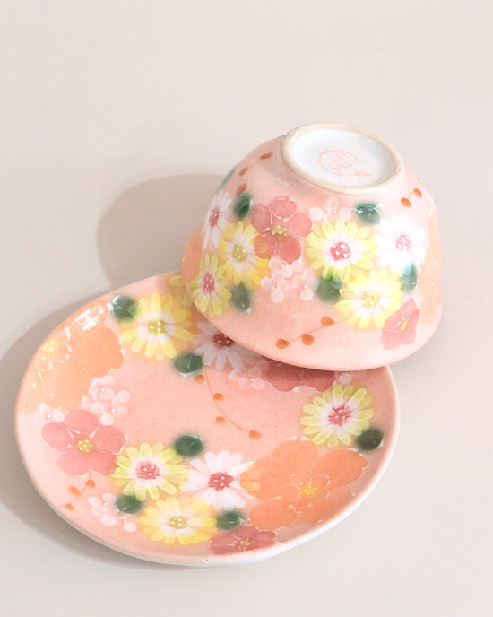 Yuzuriha Flower tea cup and saucer set 红彩花化粧(Gift Box)