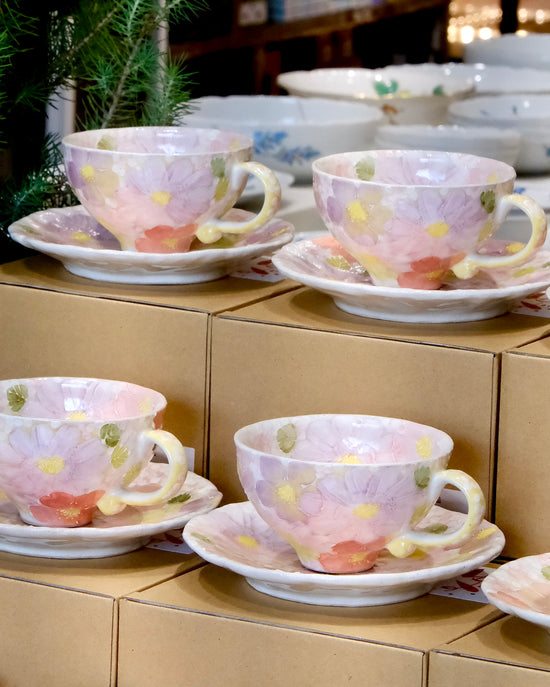 SALE! Yuzuriha Flower coffee cup set 紅彩花小紋（Gift Box）