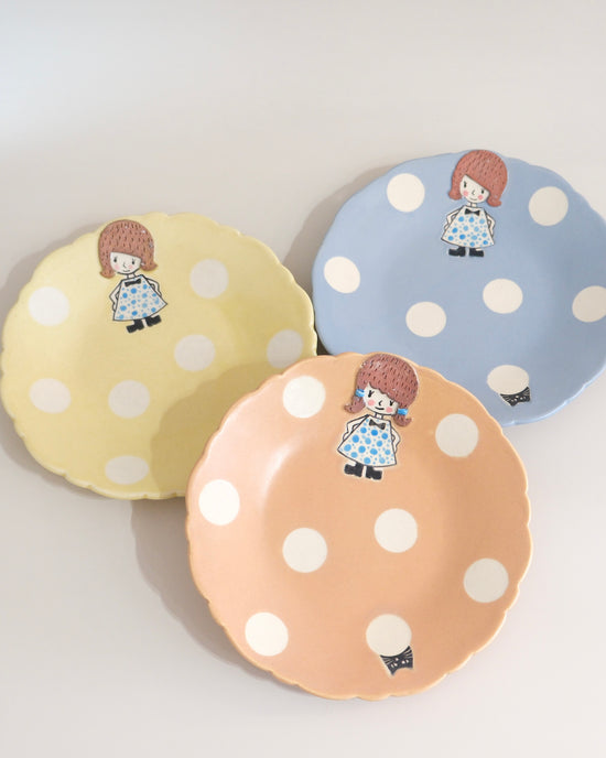 Artist 小野瀬三枝子 19.5cm Girl Plate