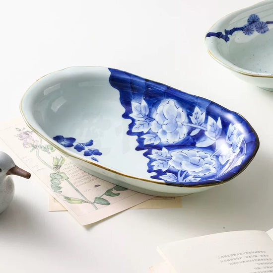 Arita Ware Hand Drawn Peony Oval Deep Plate (Gift Box)