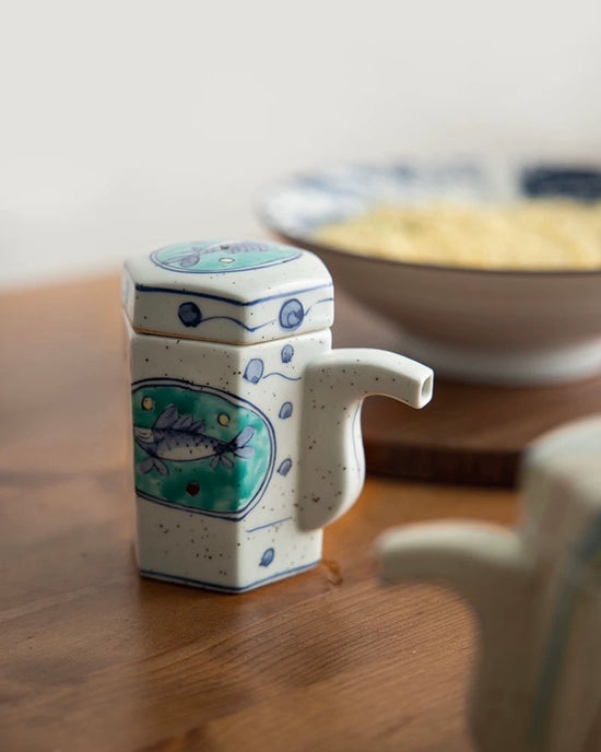 Arita Ware Hand Draw Soy Sauce (Gift Box)