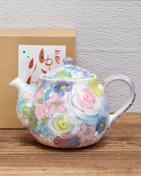 Yuzuriha Flower Petit Teapot 380ml 彩ばら花紋 （Gift Box）