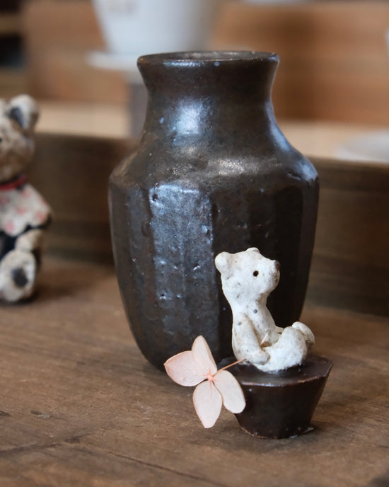 Japan Artist 田部桃子 Mini Flower Vase 7.5cm