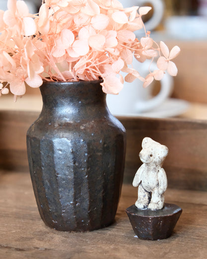 Japan Artist 田部桃子 Mini Flower Vase 7.5cm