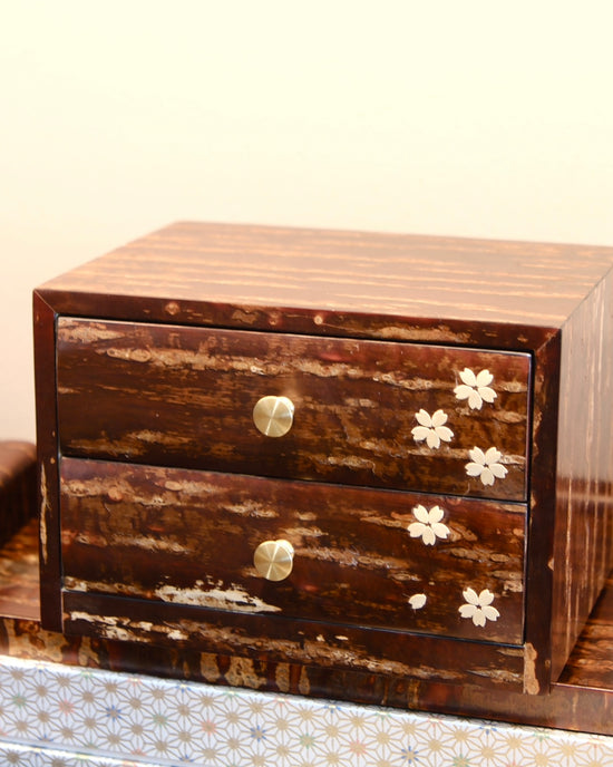 Yatsuyanagi Sakura Wood Box (Gift Box)