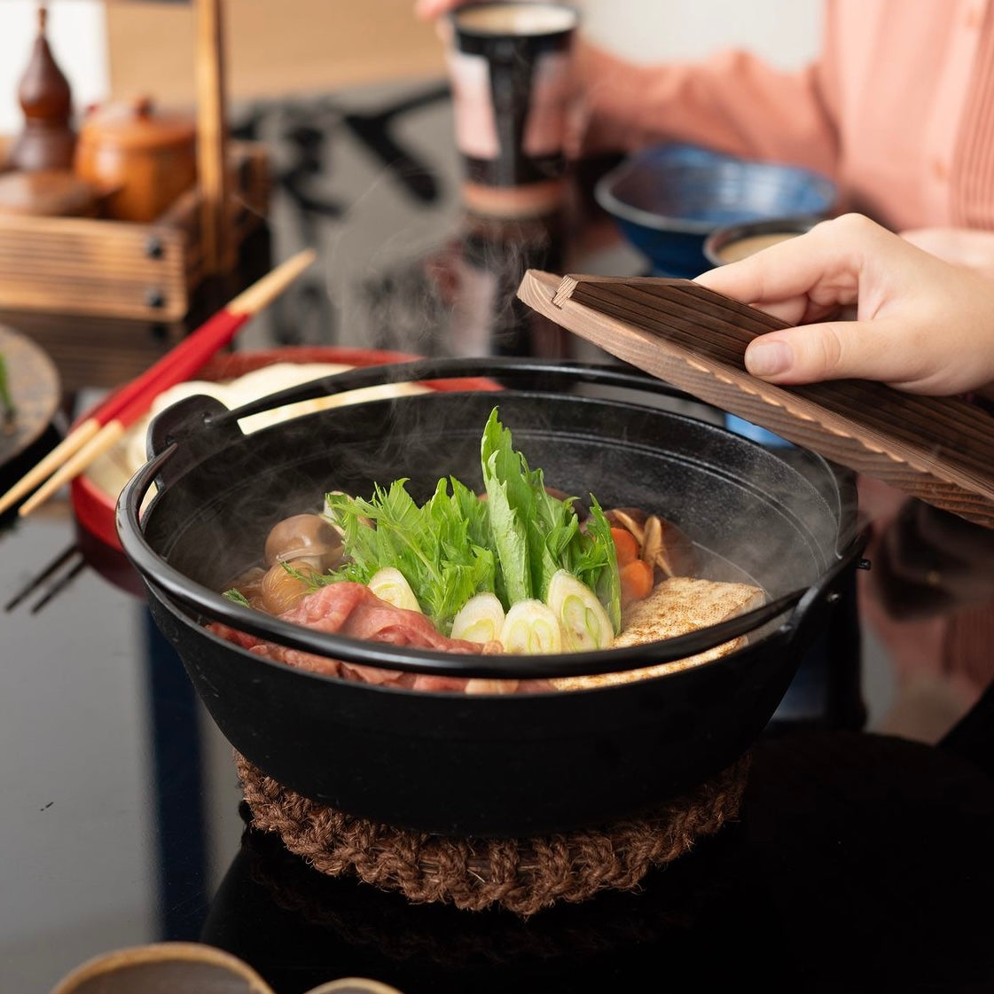 Iwachu Iron 21cm Sukiyaki Pot(With Lid Gift Box) – Moonwareusa