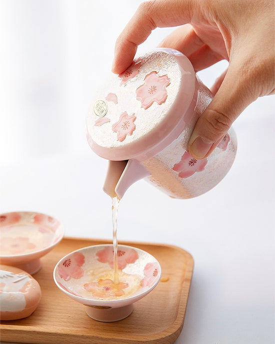 Arita ware Sakura Sake Bottle/Cup(Gift Box)
