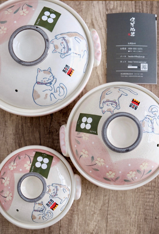 Banko ware Pink Kitty 0.9L/2.3L/3.4L Donabe (Gift Box)