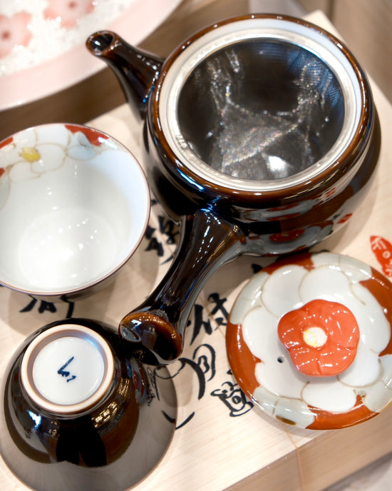 Arita ware Red Camellia Teapot set(Wooden Box)