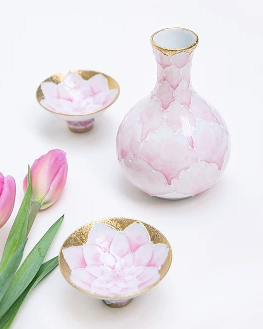 Arita Ware Pink Gold Peony Sake Set