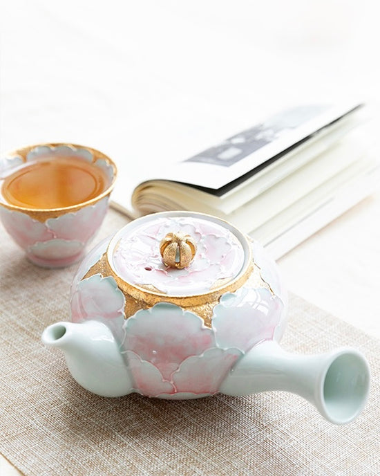 Arita Ware Pink Gold Peony Teapot Set (Wooden Box)