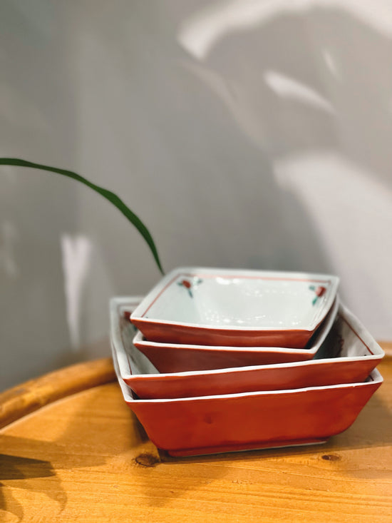 日本制藏珍窑赤卷鸟纹方正大钵-和式礼盒装