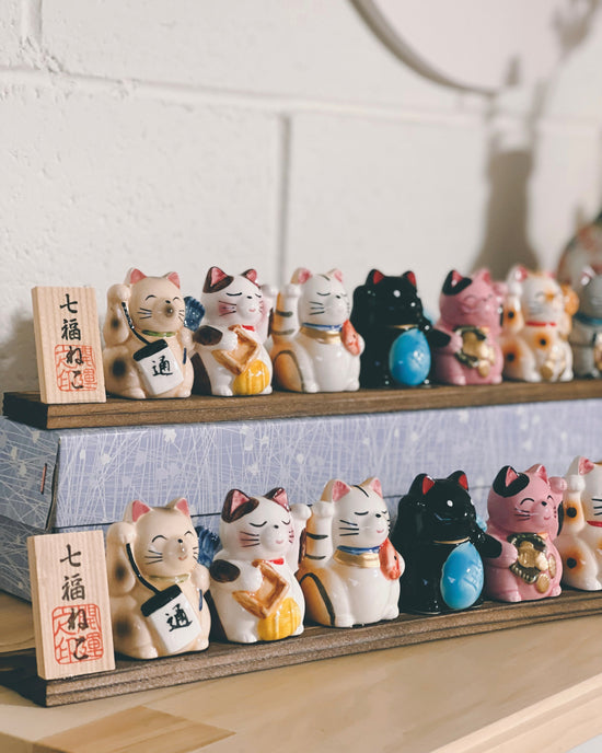 Japan Yakuho Fortune Cat 7pcs(Gift Box)